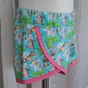 Lilly Shorts Surfing Dogs size 3