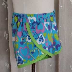 Lilly Shorts Purple Hearts size 4